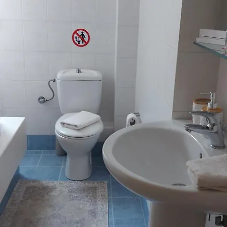 Comfy 2 * Каламата